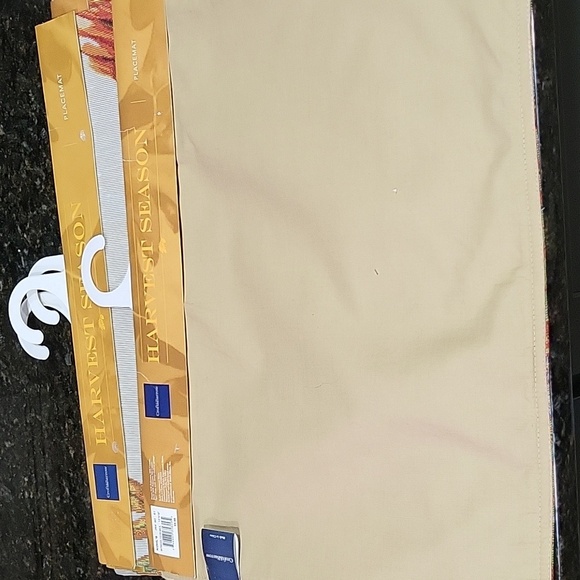 NWT Set Of 4 Croft and Barrow Fall Table Placemats Turkey and Leaves - Picture 4 of 5